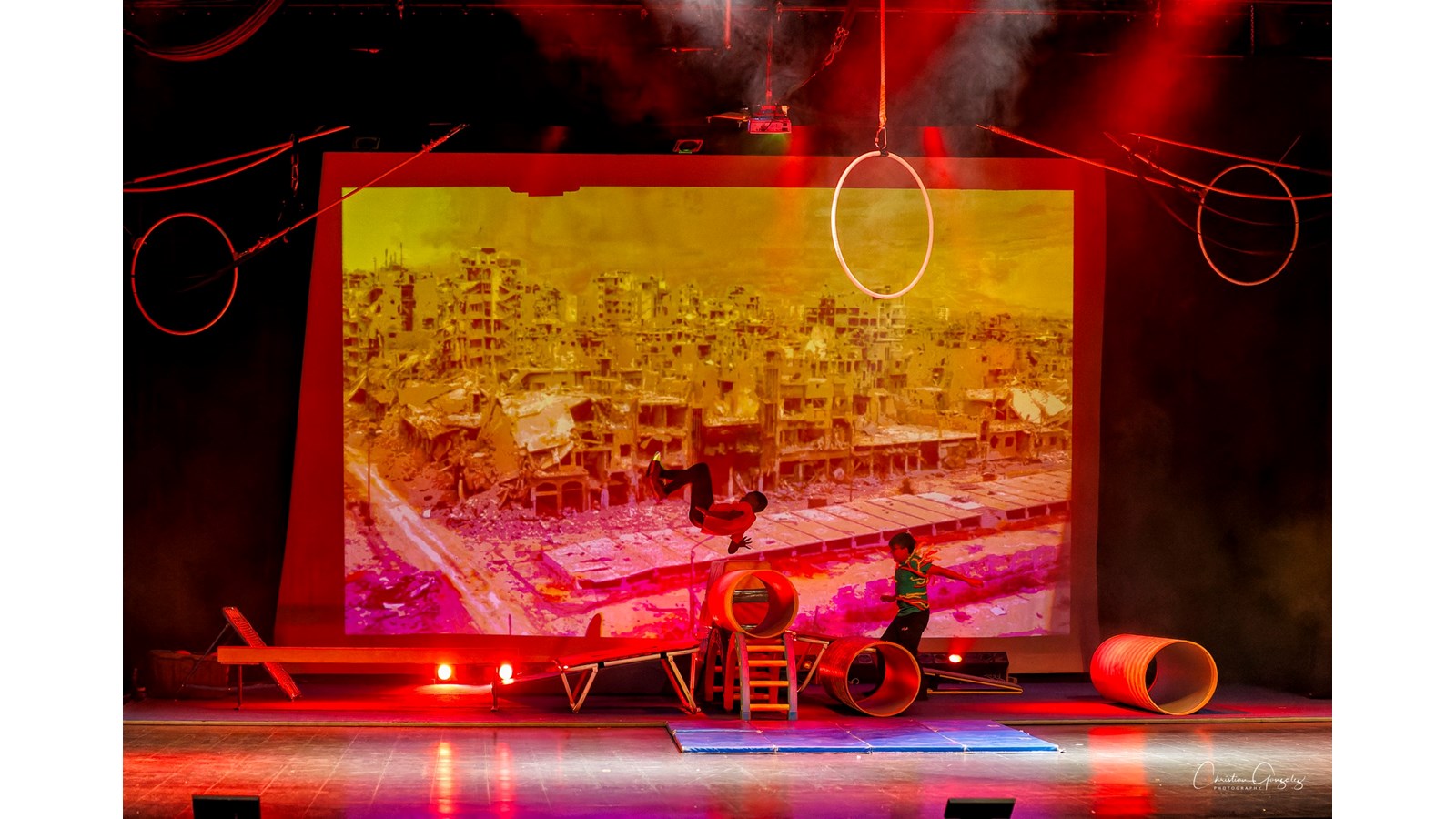 Un spectacle de cirque spatial pour les élèves de l'école Brind'Amour