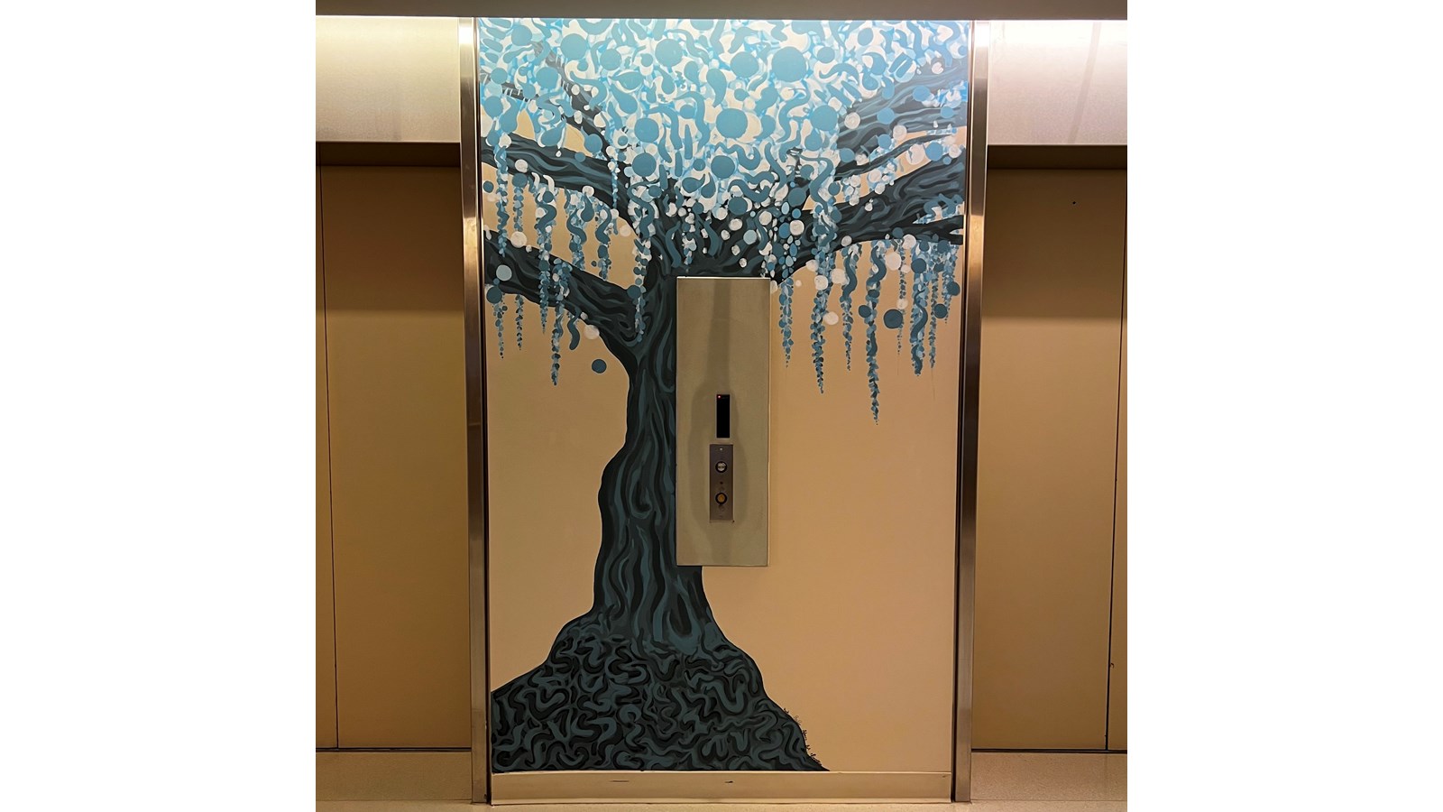 Les murales «Arbres de vie» sont créées à l'hôpital Sainte-Anne
