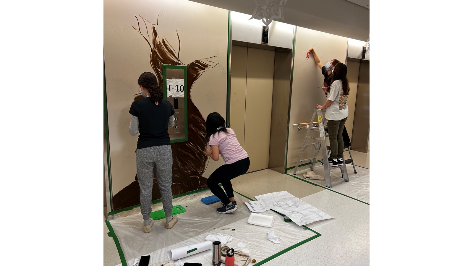 Les murales «Arbres de vie» sont créées à l'hôpital Sainte-Anne