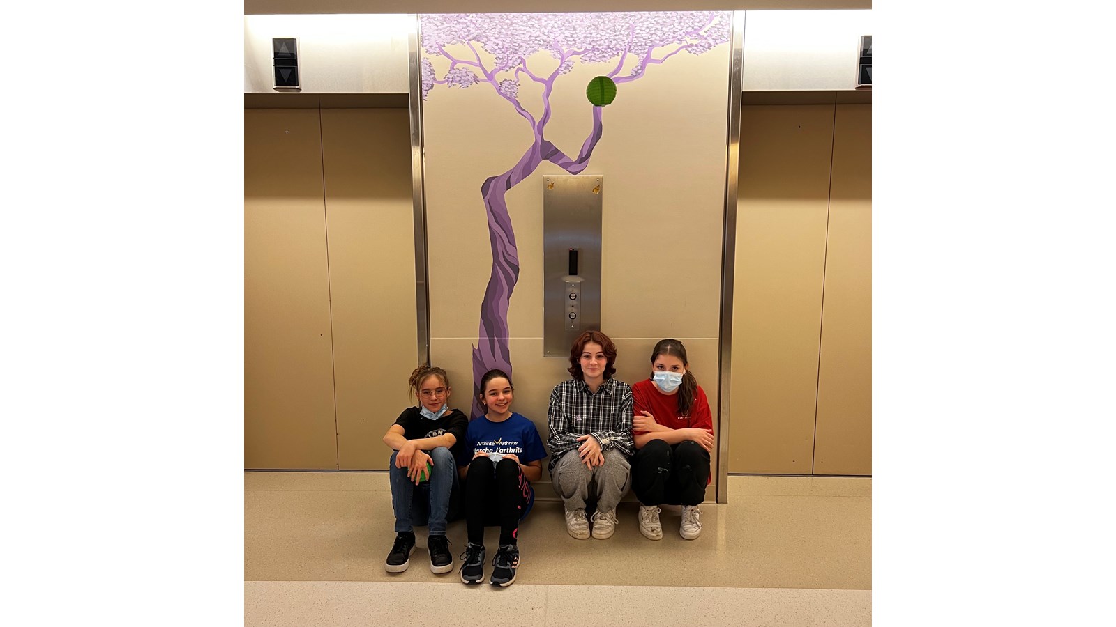 Les murales «Arbres de vie» sont créées à l'hôpital Sainte-Anne