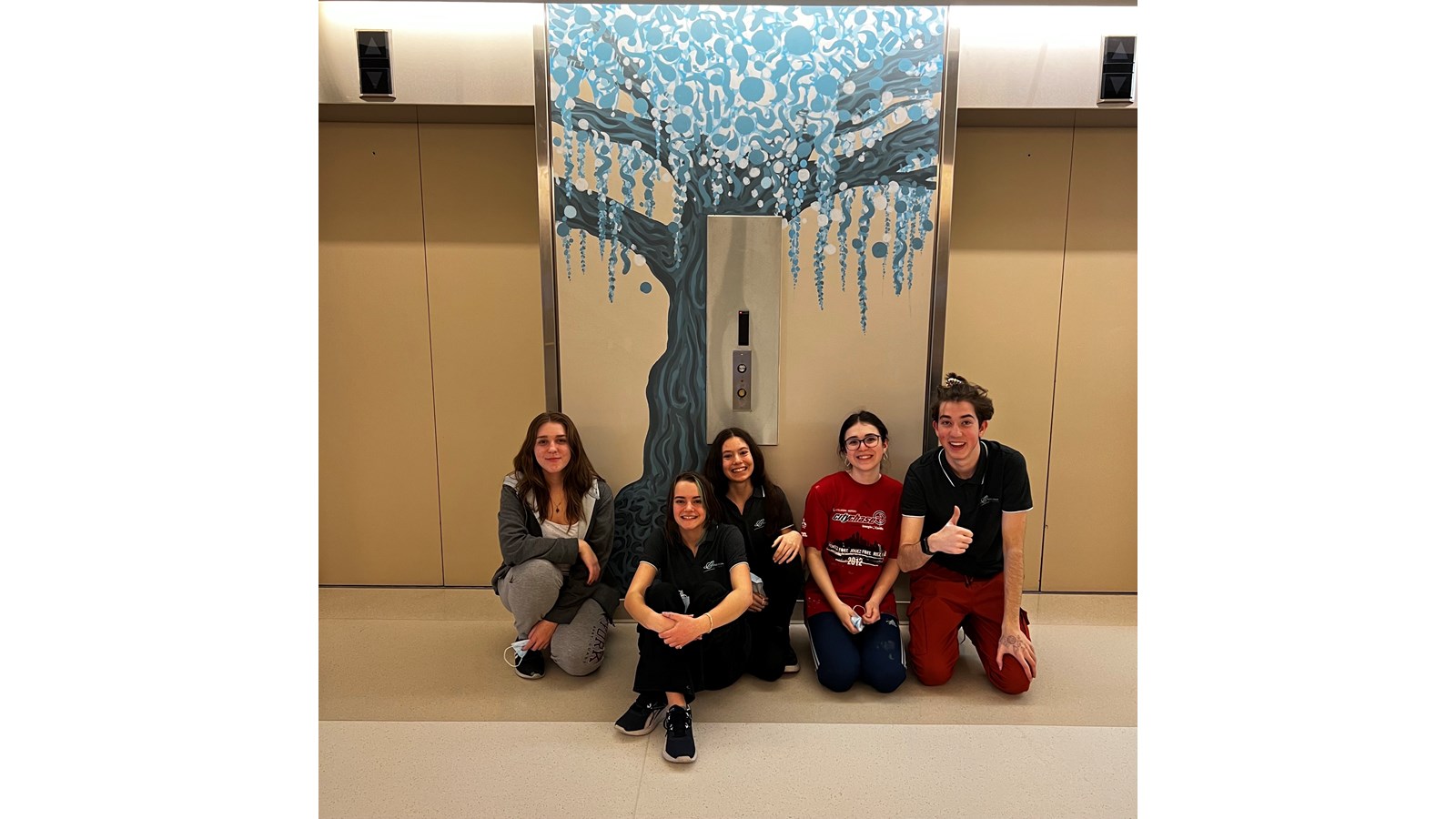 Les murales «Arbres de vie» sont créées à l'hôpital Sainte-Anne