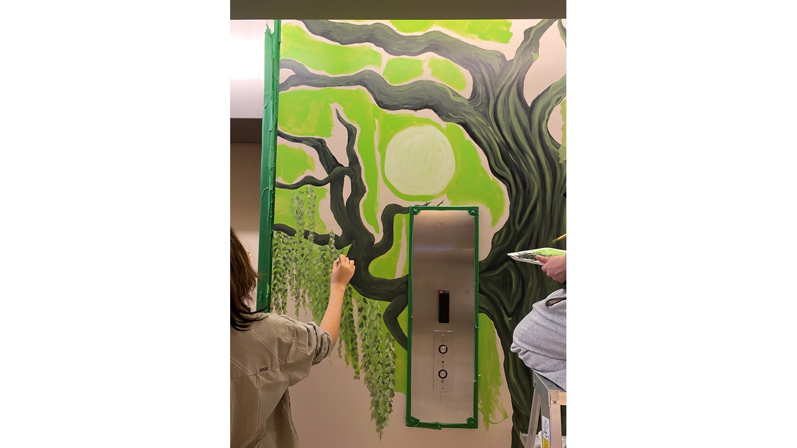 Les murales «Arbres de vie» sont créées à l'hôpital Sainte-Anne
