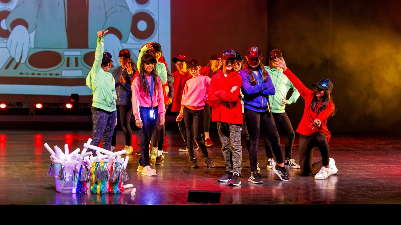 Retour en images sur le spectacle de cirque de l'école primaire Harwood