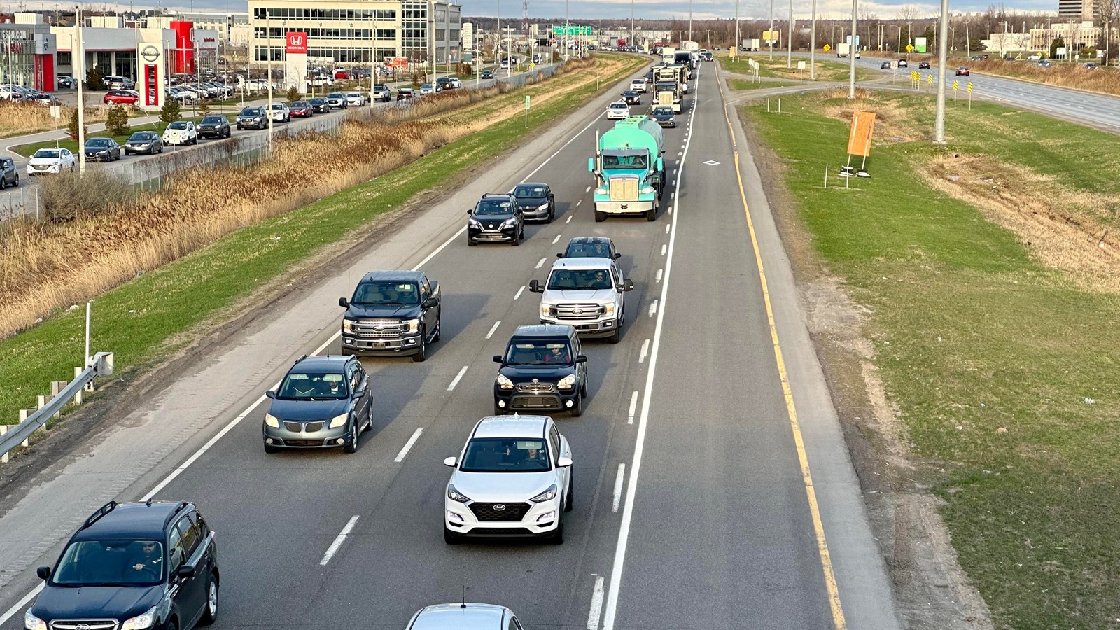 Les matins se suivent et se ressemblent sur le pont de l'Île-aux-Tourtes