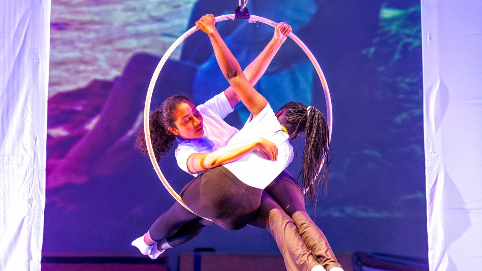 Festi-Cirque: un spectacle sur des airs disco pour l'école François-Perrot 