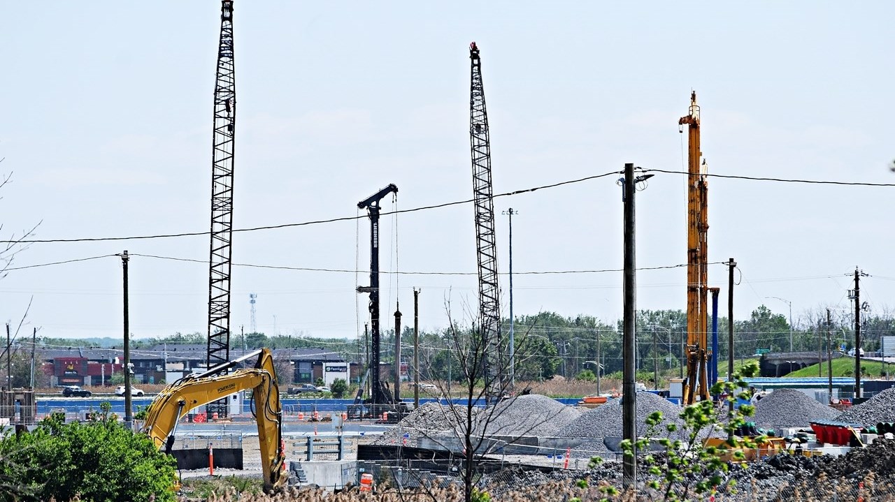 Construction of the new Vaudreuil-Soulanges Hospital in Vaudreuil-Dorion on June 3.