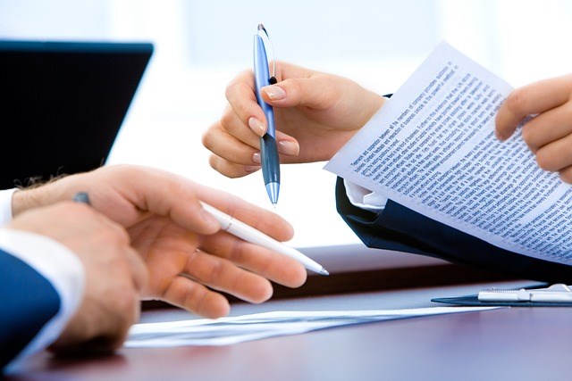 Pourquoi et comment faire une dénonciation de contrat de construction ?
