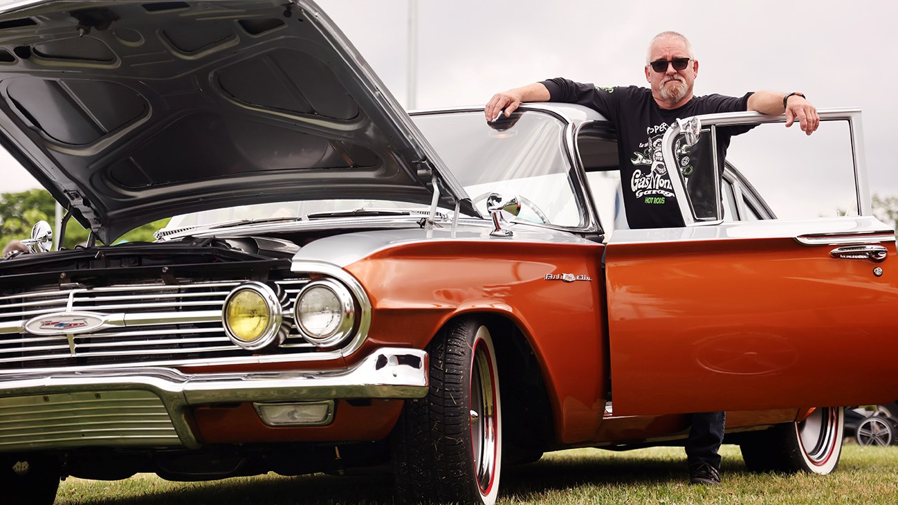Antique car show in Pincourt draws large crowd