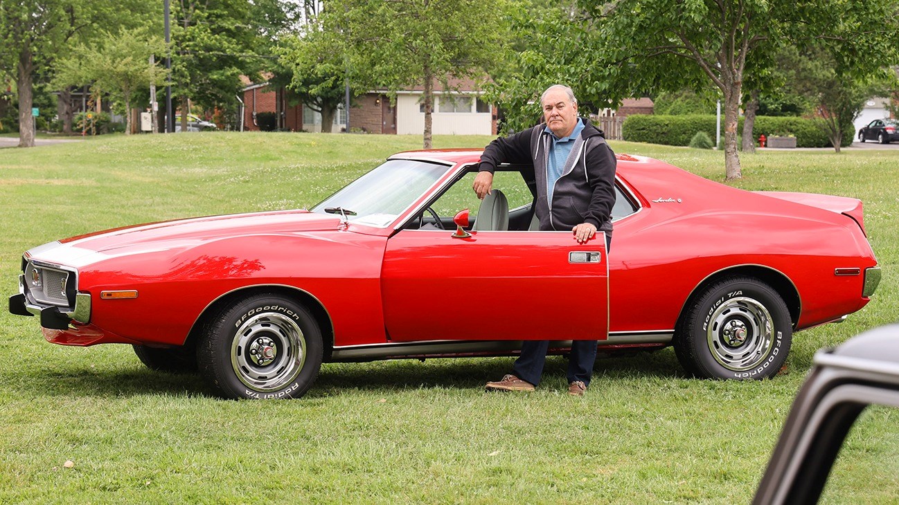 Antique car show in Pincourt draws large crowd