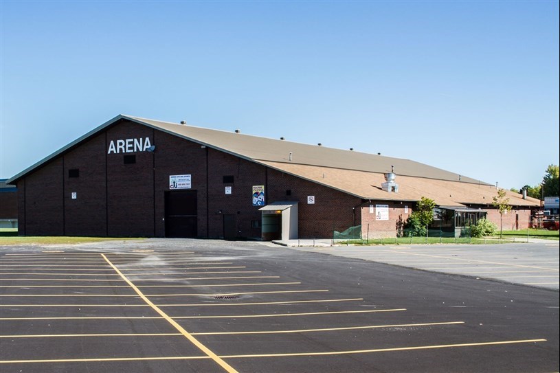 Notre-Dame-de-l'Île-Perrot to co-manage Cité-des-Jeunes arena