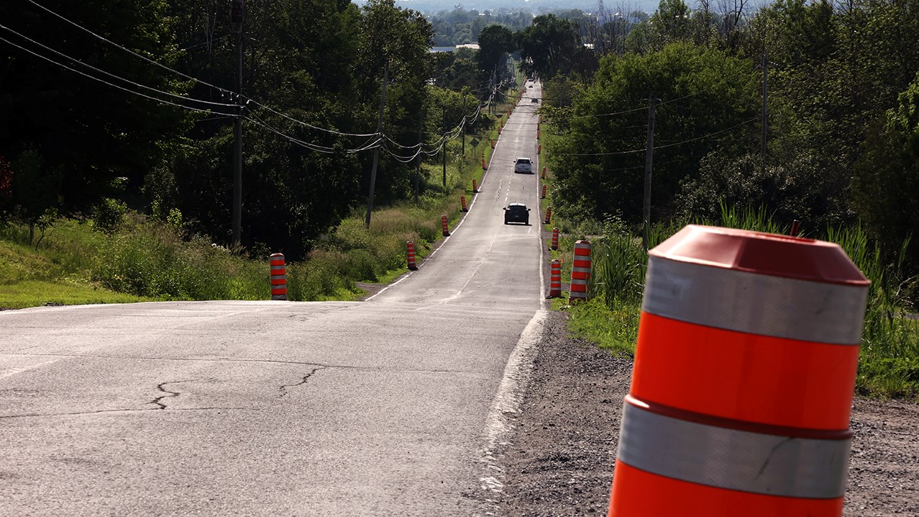 Début des travaux d'asphaltage à Sainte-Marthe