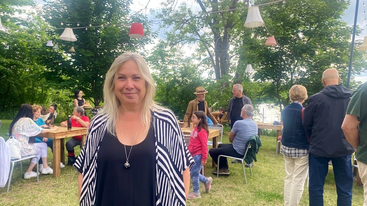 Une ouverture officielle réussie du Terrasse Café 