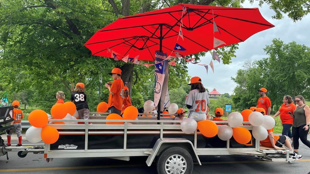 Retour en images sur le défilé de la Fête nationale à Coteau-du-Lac
