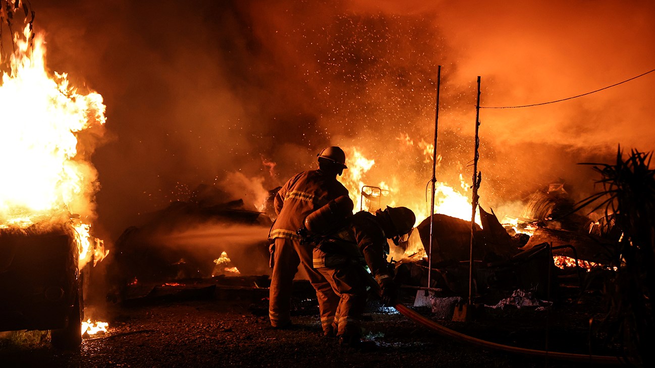 Impressive fire downtown Rigaud 