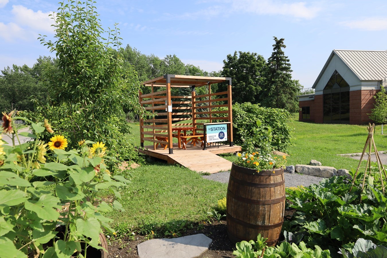 On peut travailler à l'extérieur dans les parcs de Vaudreuil-Dorion