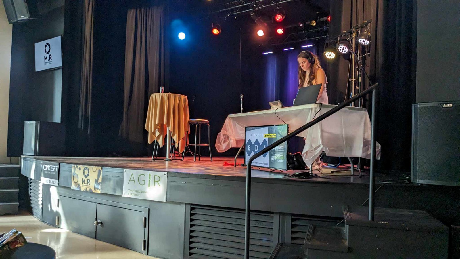 Passionné des arts et du divertissement, un ado lance sa propre entreprise