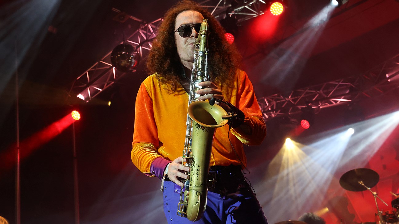 Le Boogie Wonder Band fait bouger la foule en marge des Régates de Valleyfield