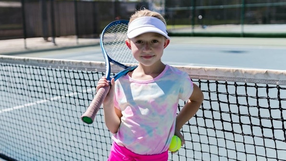 Free tennis sessions via the Sports Experts Tour