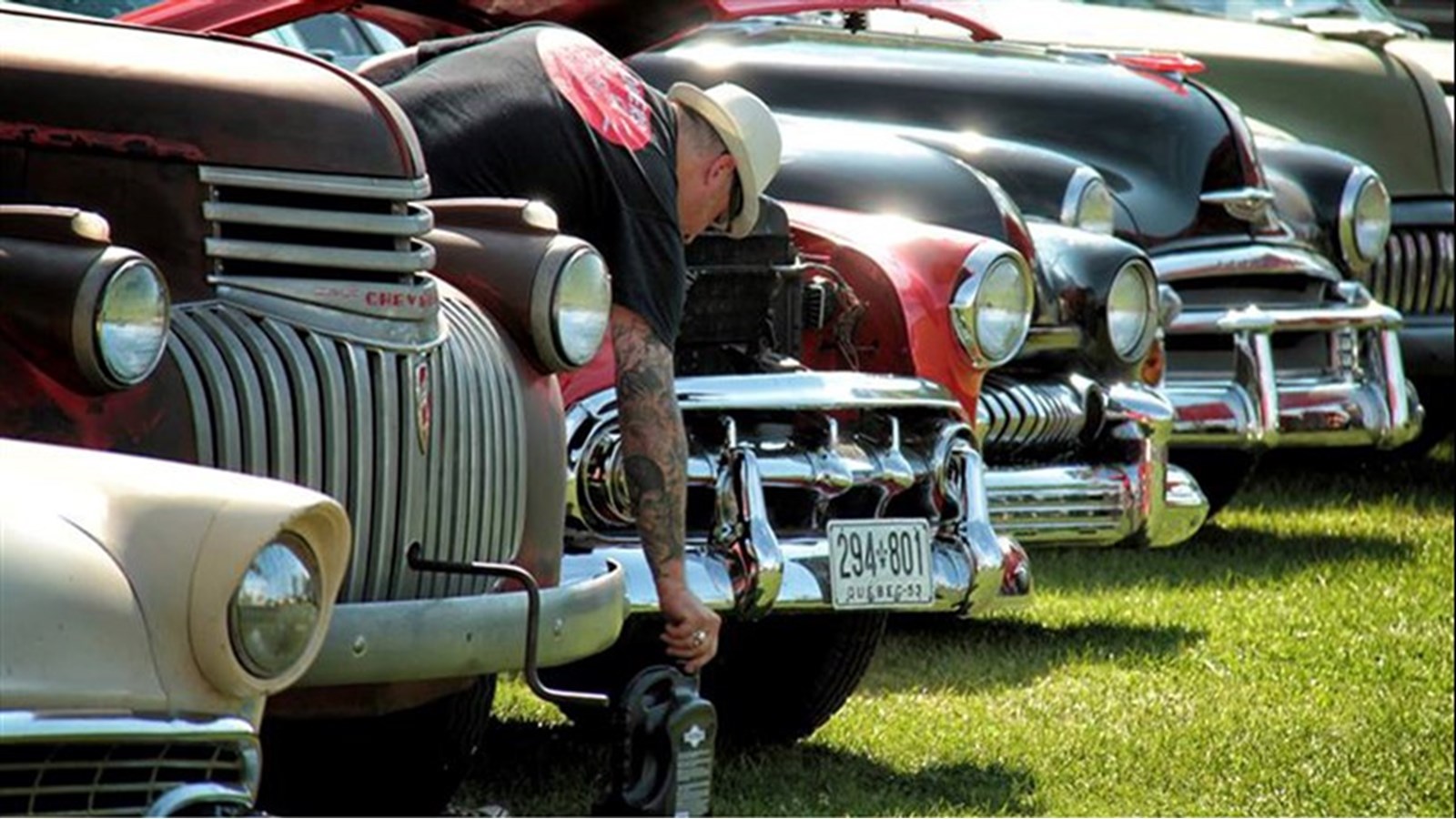 Dozens of antique cars on display in Rigaud this Saturday  