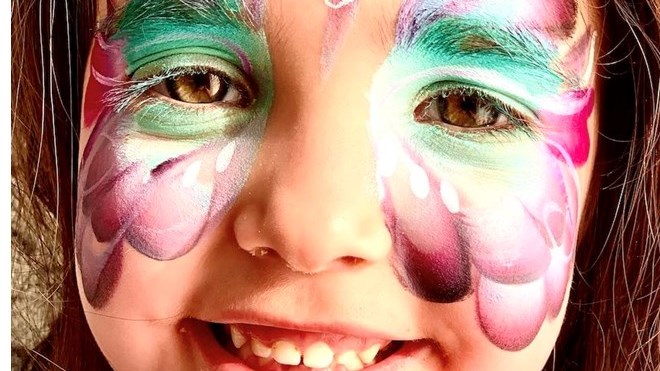 Pour les plus jeunes, la maquilleuse Stéphanie Bacon sera sur place pour mettre de la couleur dans leur visage 