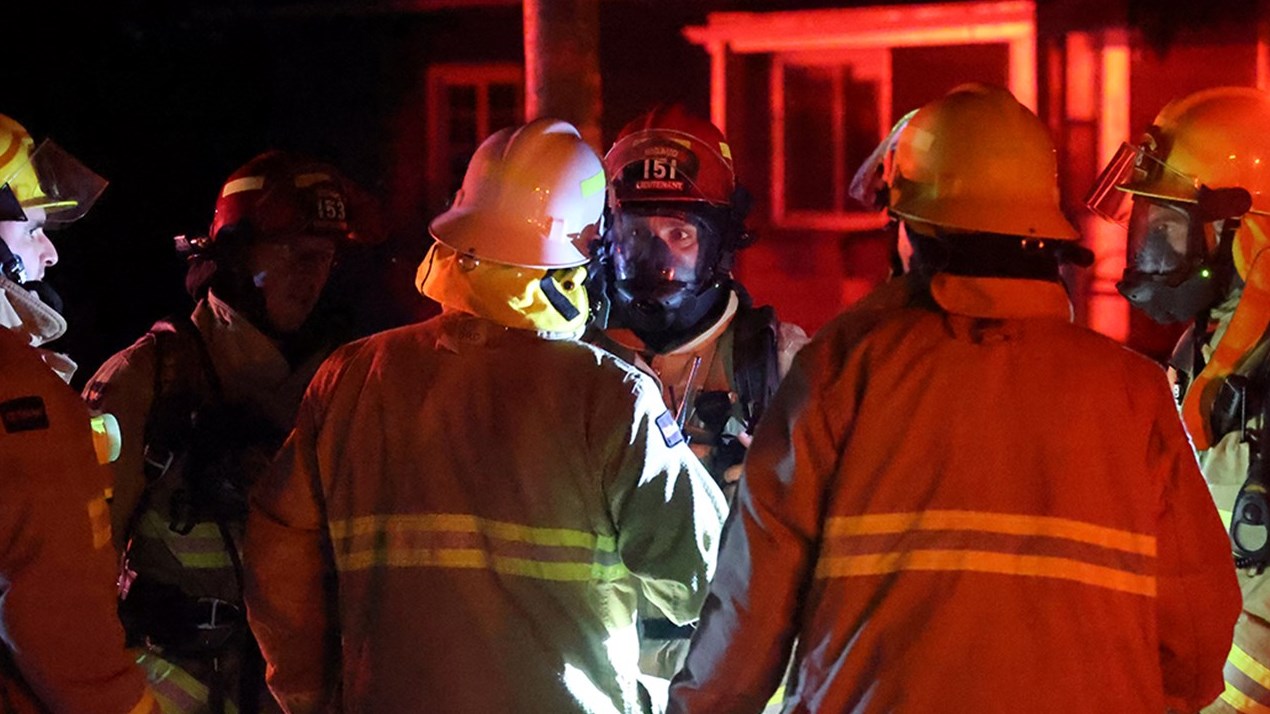 A fire ruins a birthday party on chemin de l'Anse, Rigaud   
