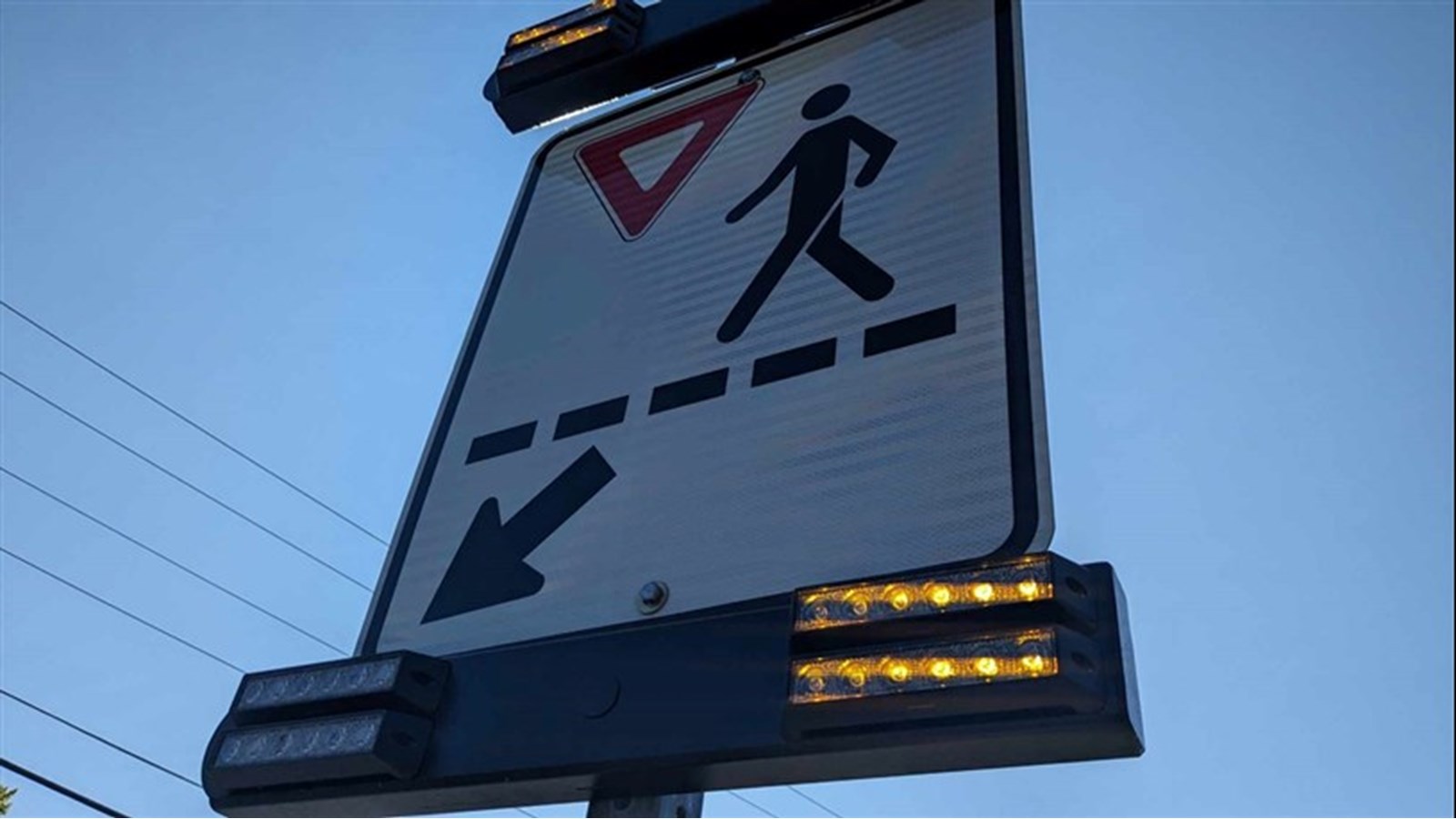 Des feux rectangulaires à clignotement rapide installés prochainement à Rigaud 