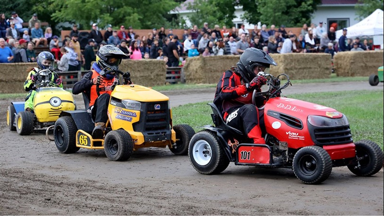 A look back at the tractor race in Sainte-Justine-de-Newton 