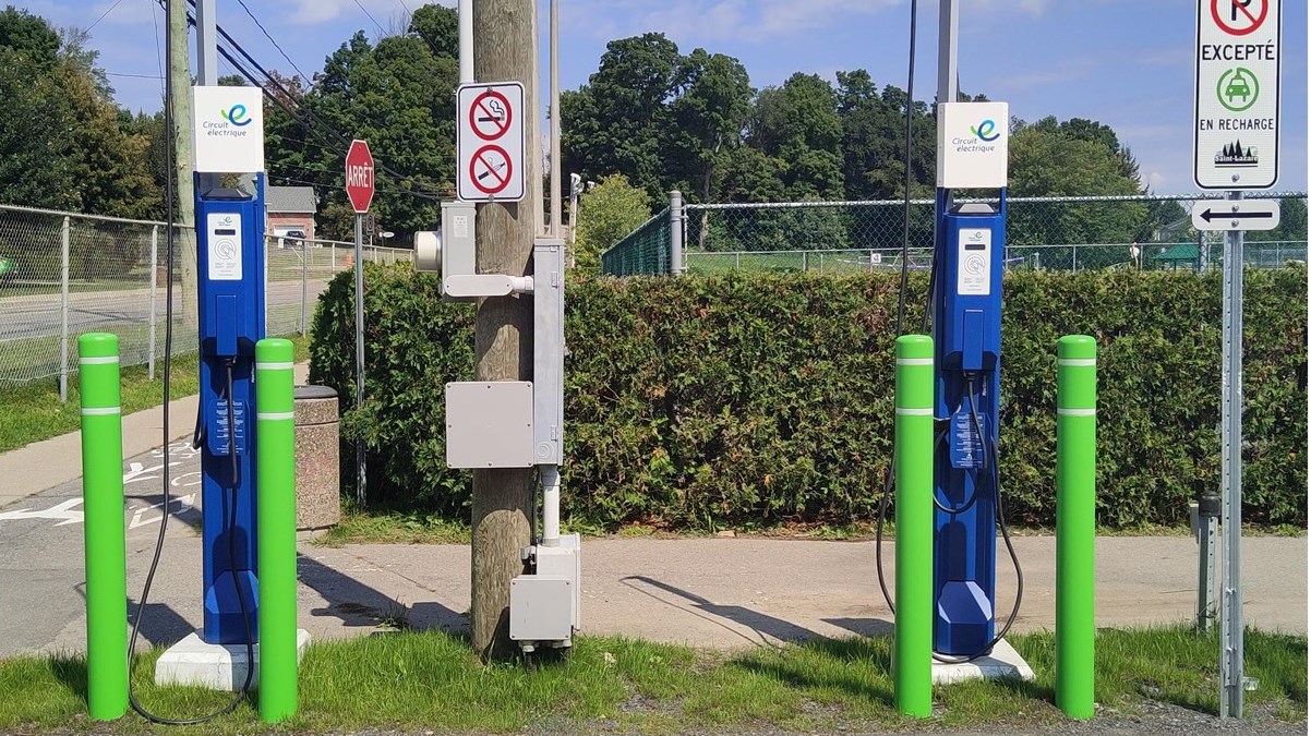 Four electric charging stations installed at Saint-Lazare