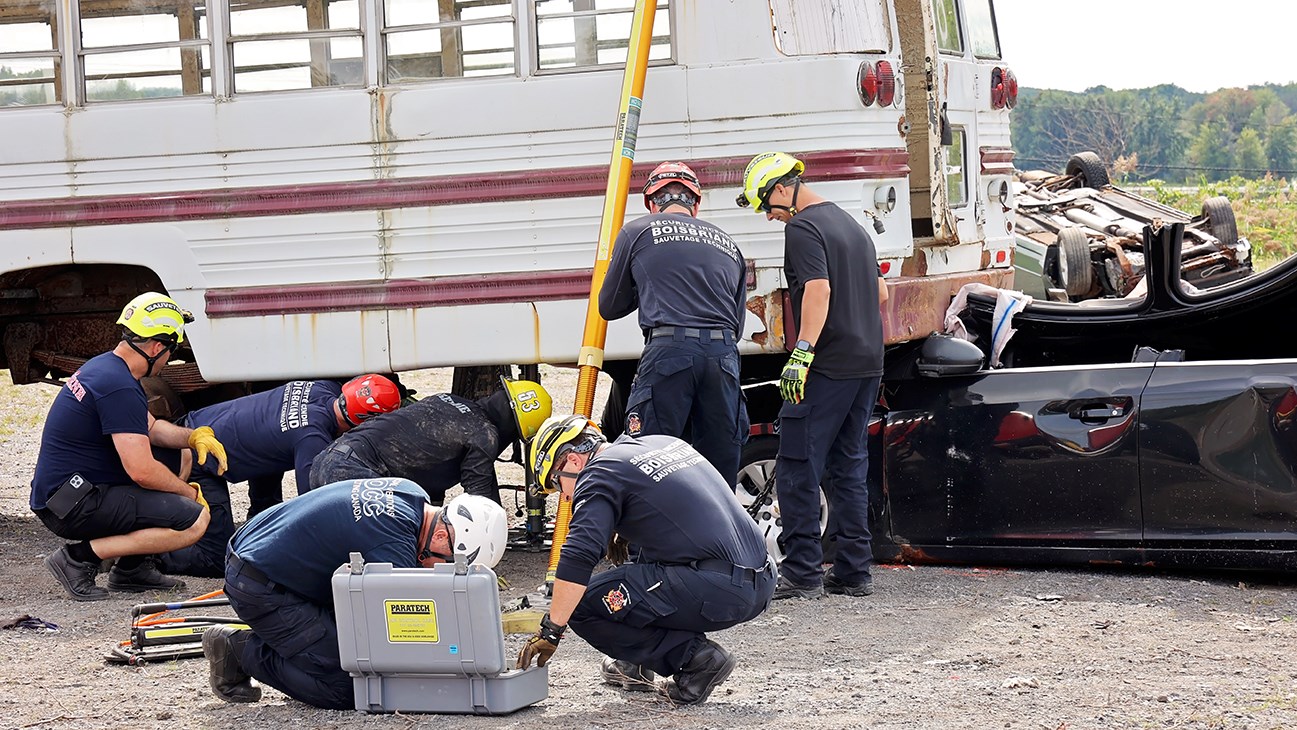 The fire departement Pincourt/ Notre-Dame-de-l'Île-Perrot hosts a unique specialized training course