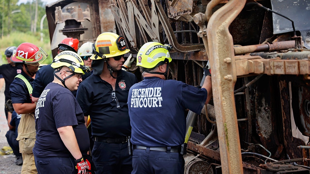 The fire departement Pincourt/ Notre-Dame-de-l'Île-Perrot hosts a unique specialized training course