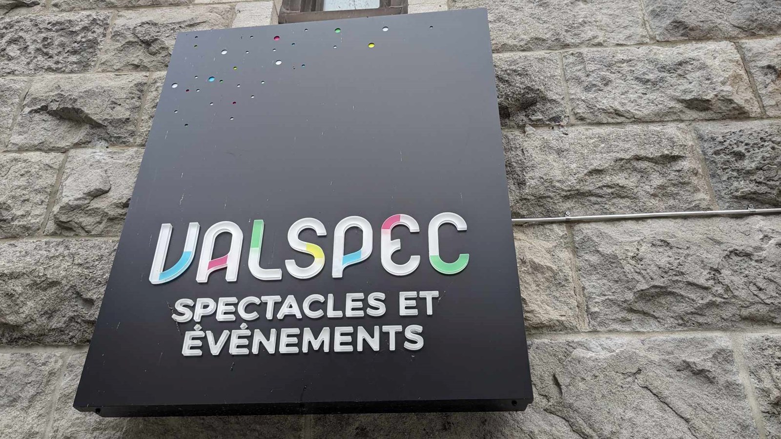 Une programmation pour tous les goûts à la salle Albert-Dumouchel en 2023-2024