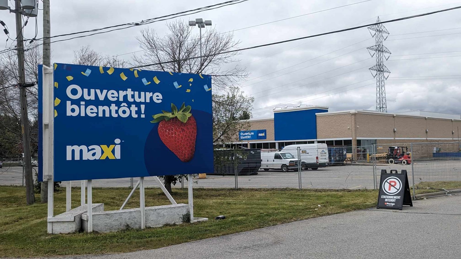 Coteau-du-Lac Maxi to open in October