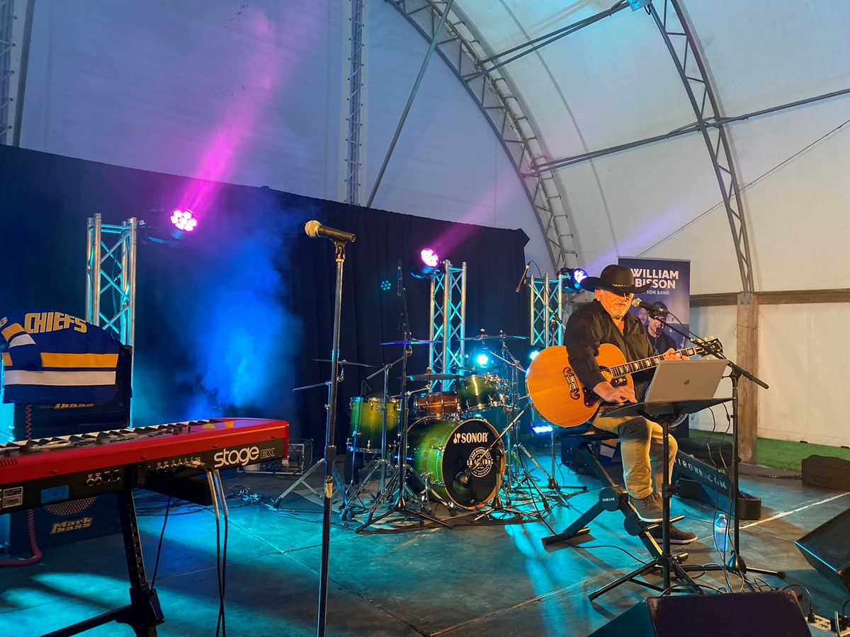 Festival St-Zo en Fusion concludes two days of summer celebrations in style