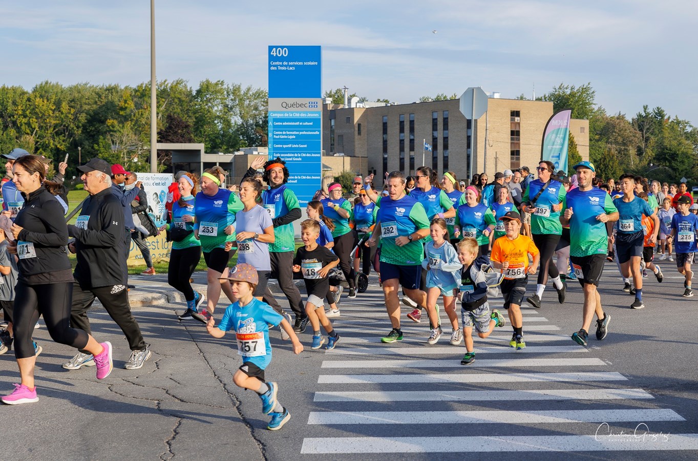 Runners storm the streets of Vaudreuil-Dorion