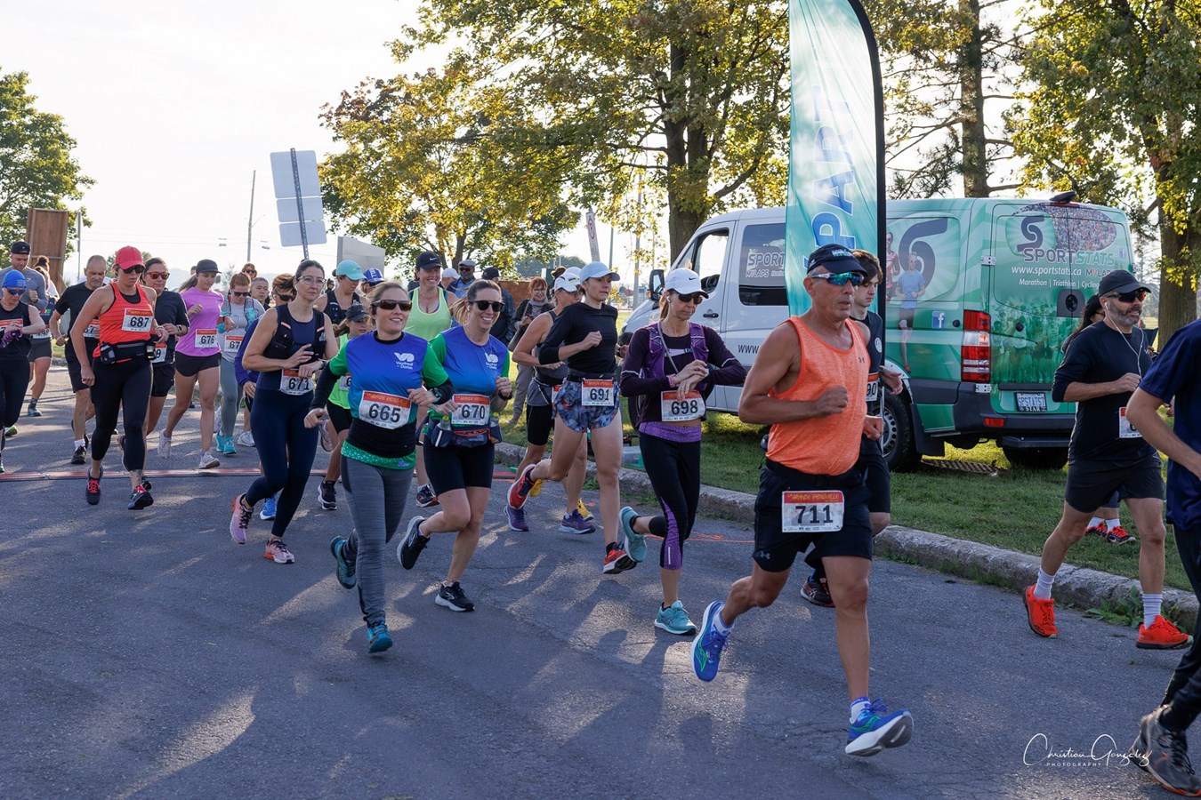 Runners storm the streets of Vaudreuil-Dorion