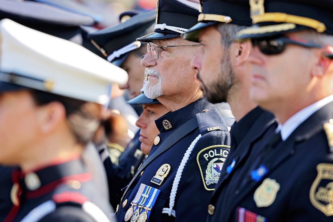 Vaudreuil-Soulanges police officers pay tribute to their fallen colleagues
