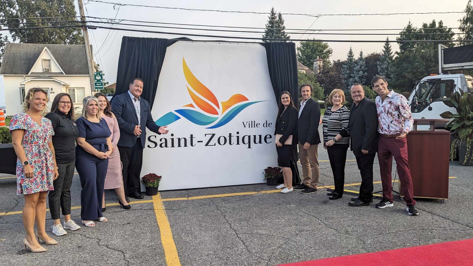 The logo redesign committee made up of several members of his community and representing different age groups, worked together with a shared passion for the region's art, culture and history 