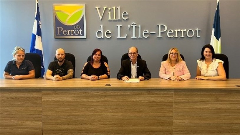La Ville de L’Île-Perrot s'entend avec ses cols blancs et bleus jusqu'en 2027