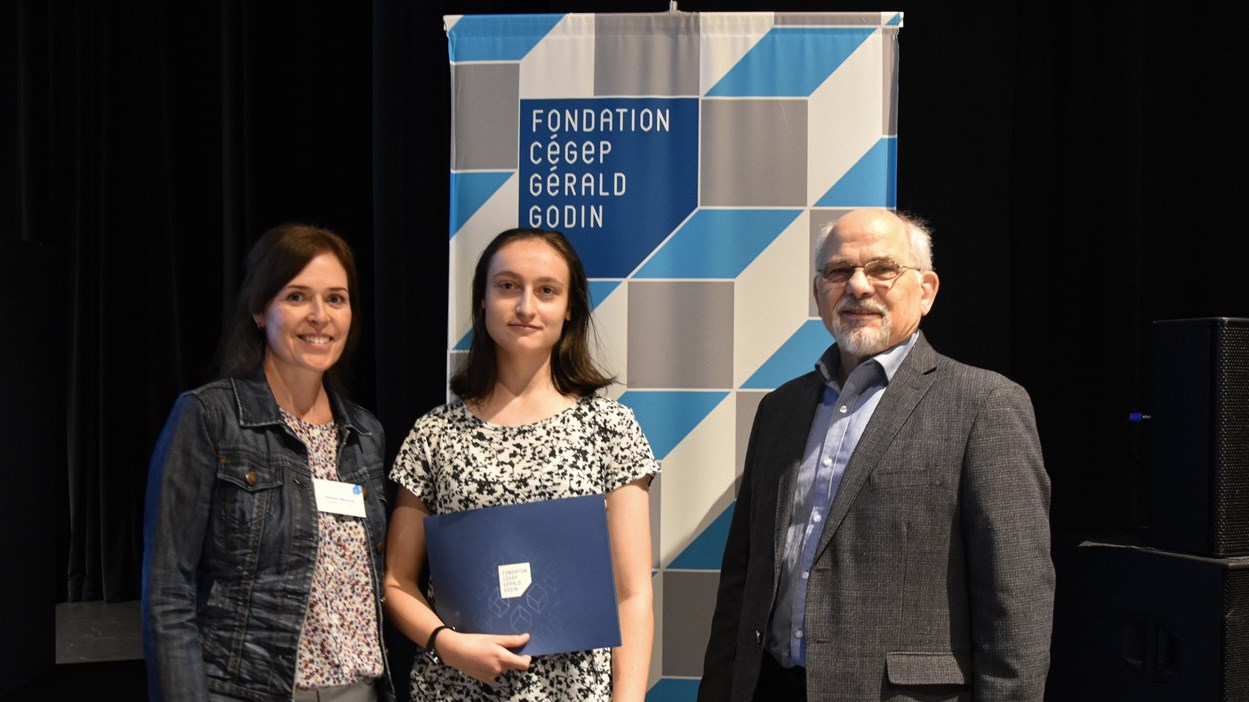 Cégep Gérald-Godin awards 27 entrance scholarships to high school graduates