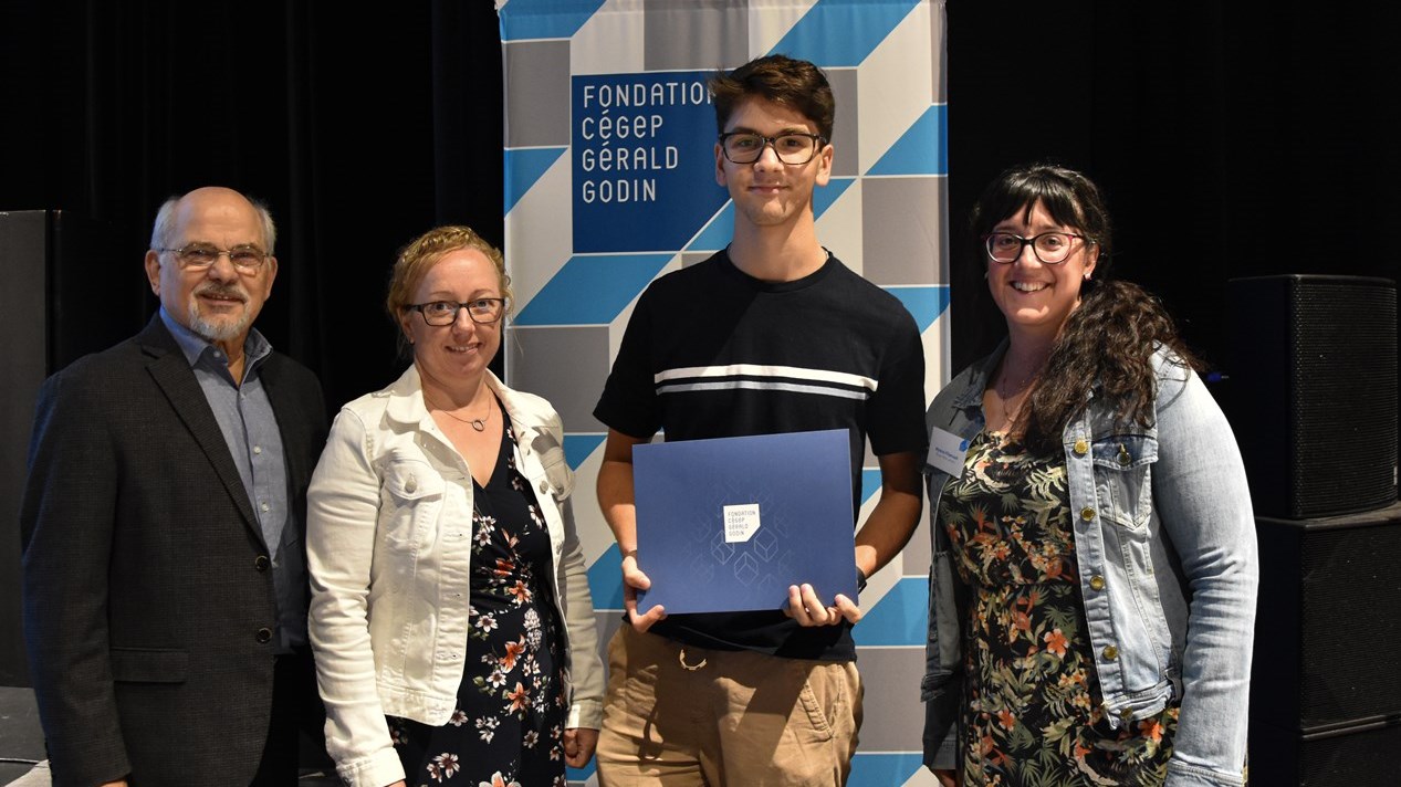 Cégep Gérald-Godin awards 27 entrance scholarships to high school graduates