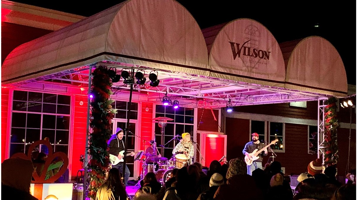Christmas before time at Coteau-du-Lac in November