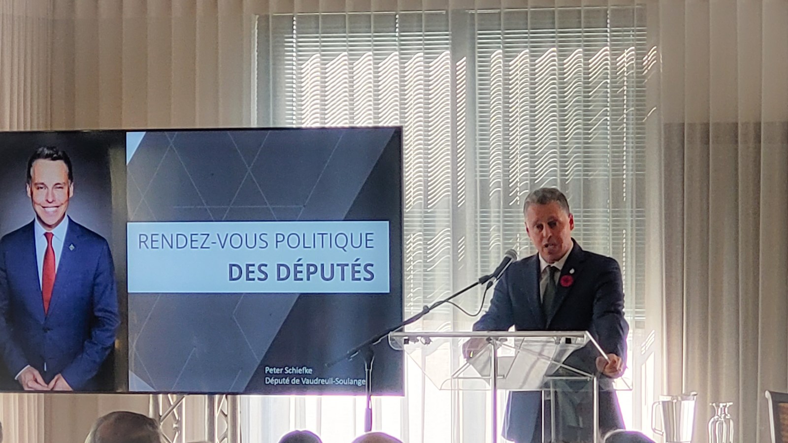 Les députés vont à la rencontre de la communauté d'affaires