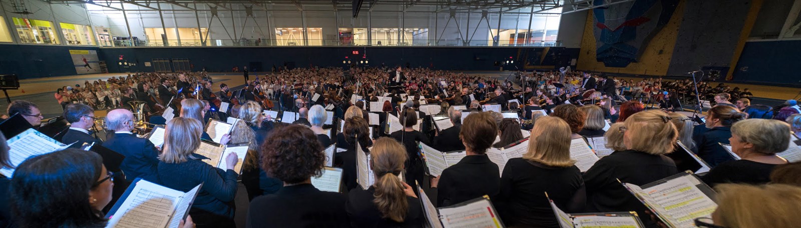 "De la musique plein la vue", Centre Multisports André-Chagnon, May 2018 