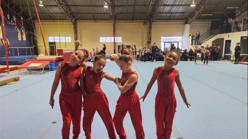 Quatre gymnastes de Gymini brillent au Défi provincial