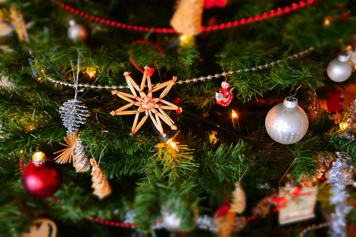 The Knights of Columbus of Rigaud invite children to their Christmas gift-giving event