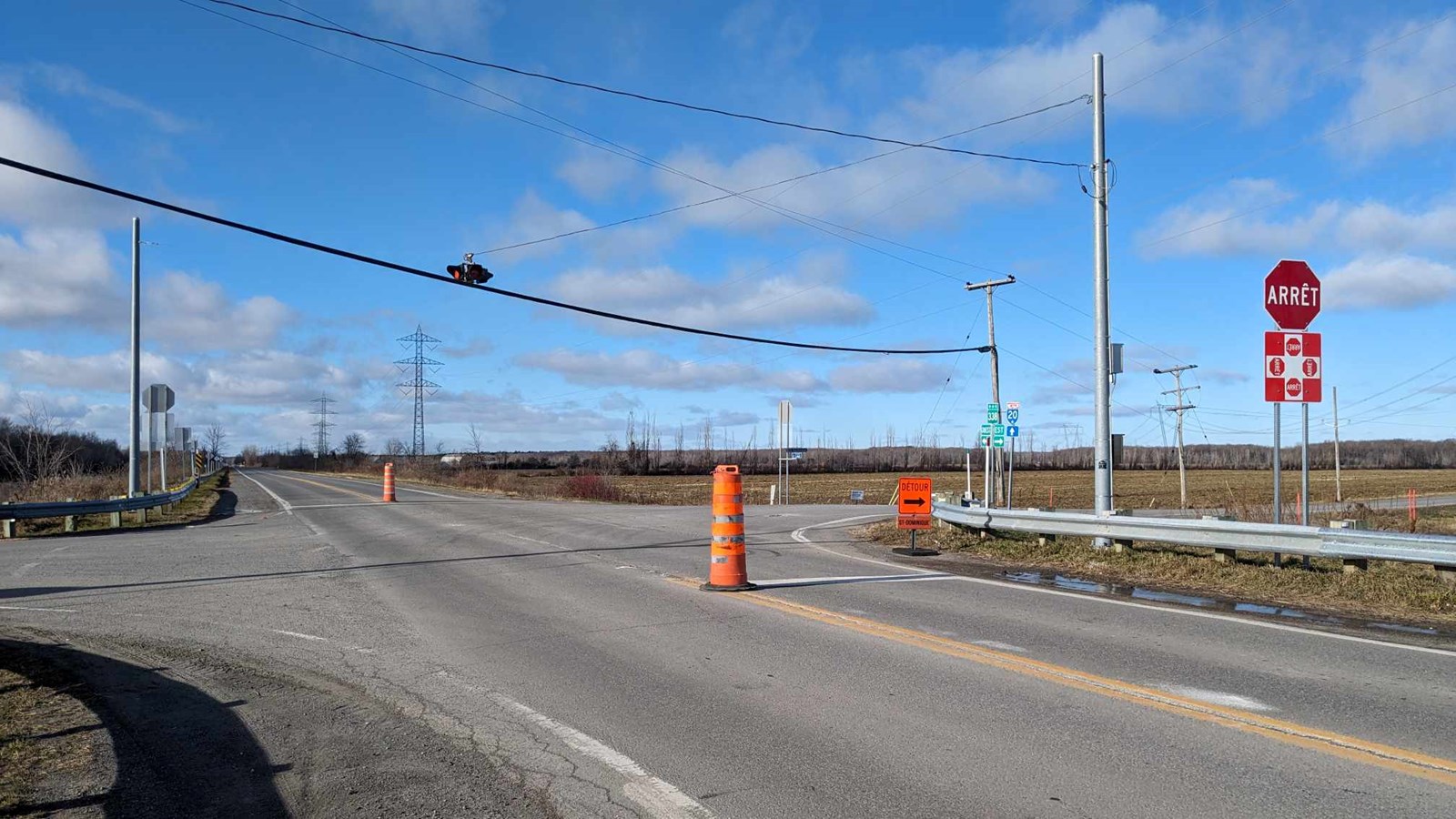 Un nouvel arrêt qui surprend sur la route 338 à Les Cèdres