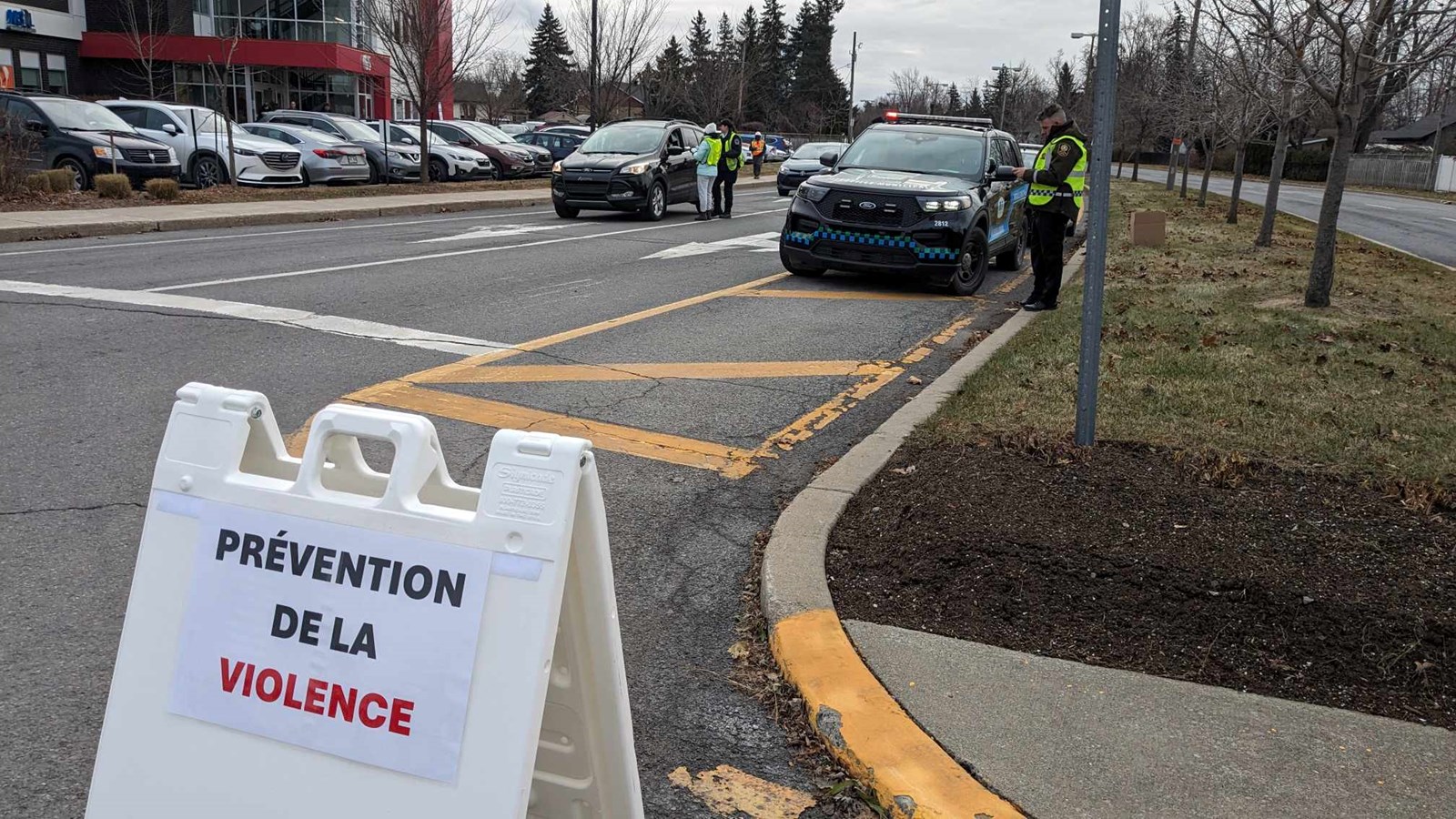 Intimate partner violence: the SQ raises awareness in Vaudreuil-Dorion  