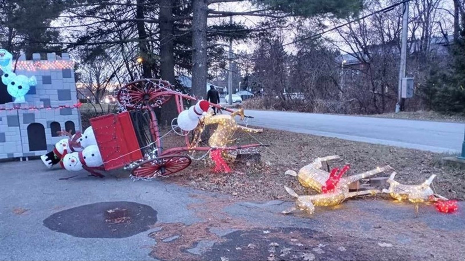 Vandals target Saint-Lazare business 