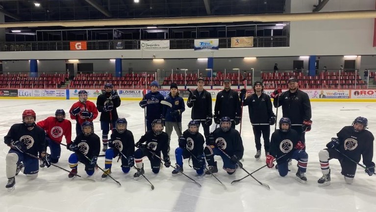 Un camp de perfectionnement pour les jeunes hockeyeurs du Suroît