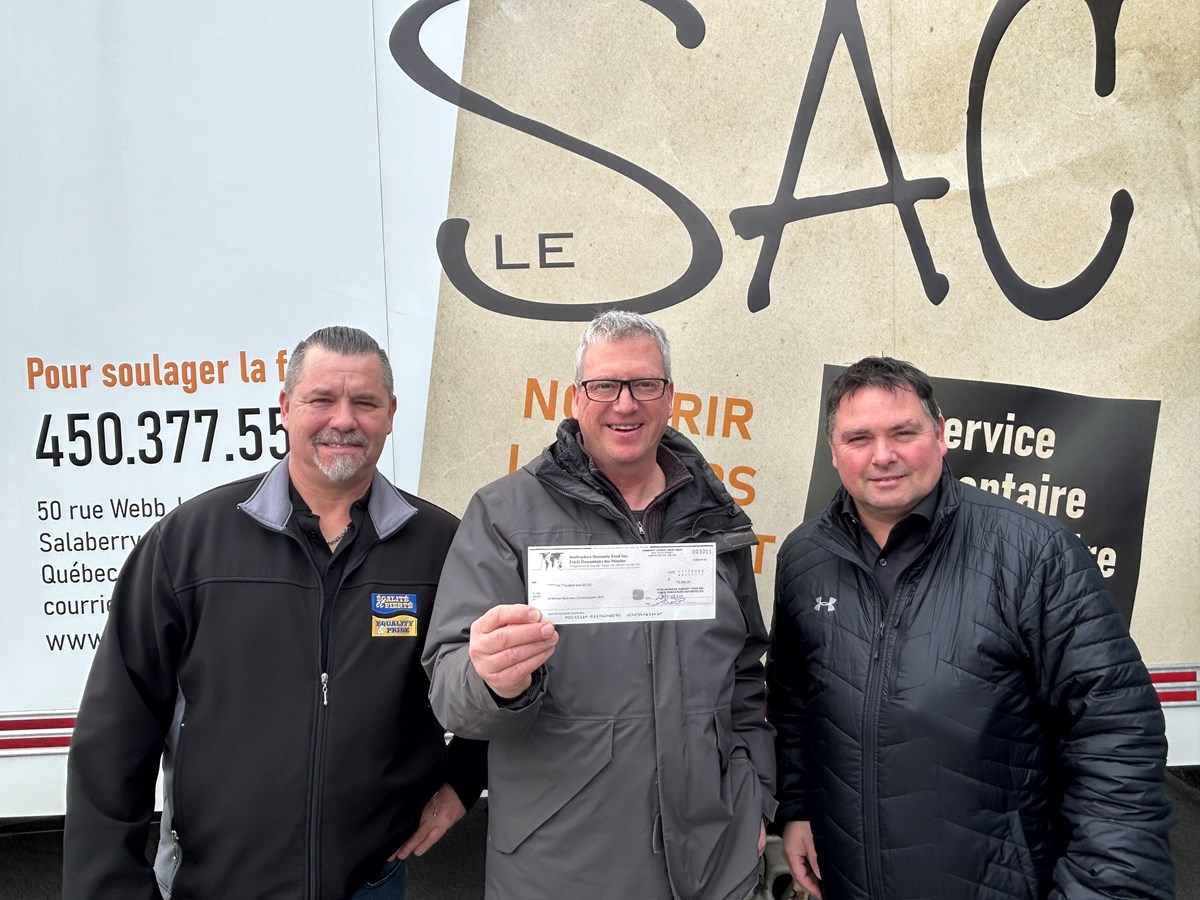 Le Syndicat des Métallos (FHM) remet 2000$ au SAC de Salaberry-de-Valleyfield 